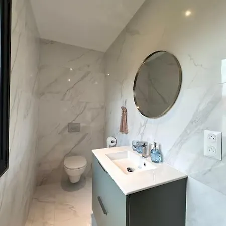 Maison Familiale Moderne Aux Portes De Paris Holiday home Vitry-sur-Seine